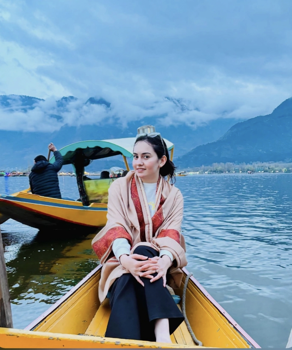 India Golden Triangle + Kashmir honeymoon package for Malaysian Couples